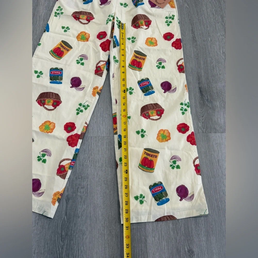 Bailey Roses Gah Italian print Summer tomatoes Pants Size M Urban Outfitters 🥖 - Picture 10 of 13